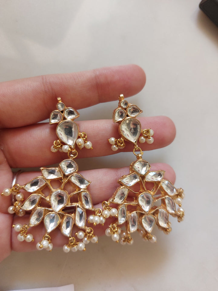 Gold plated pearl kundan necklace set close-up detail