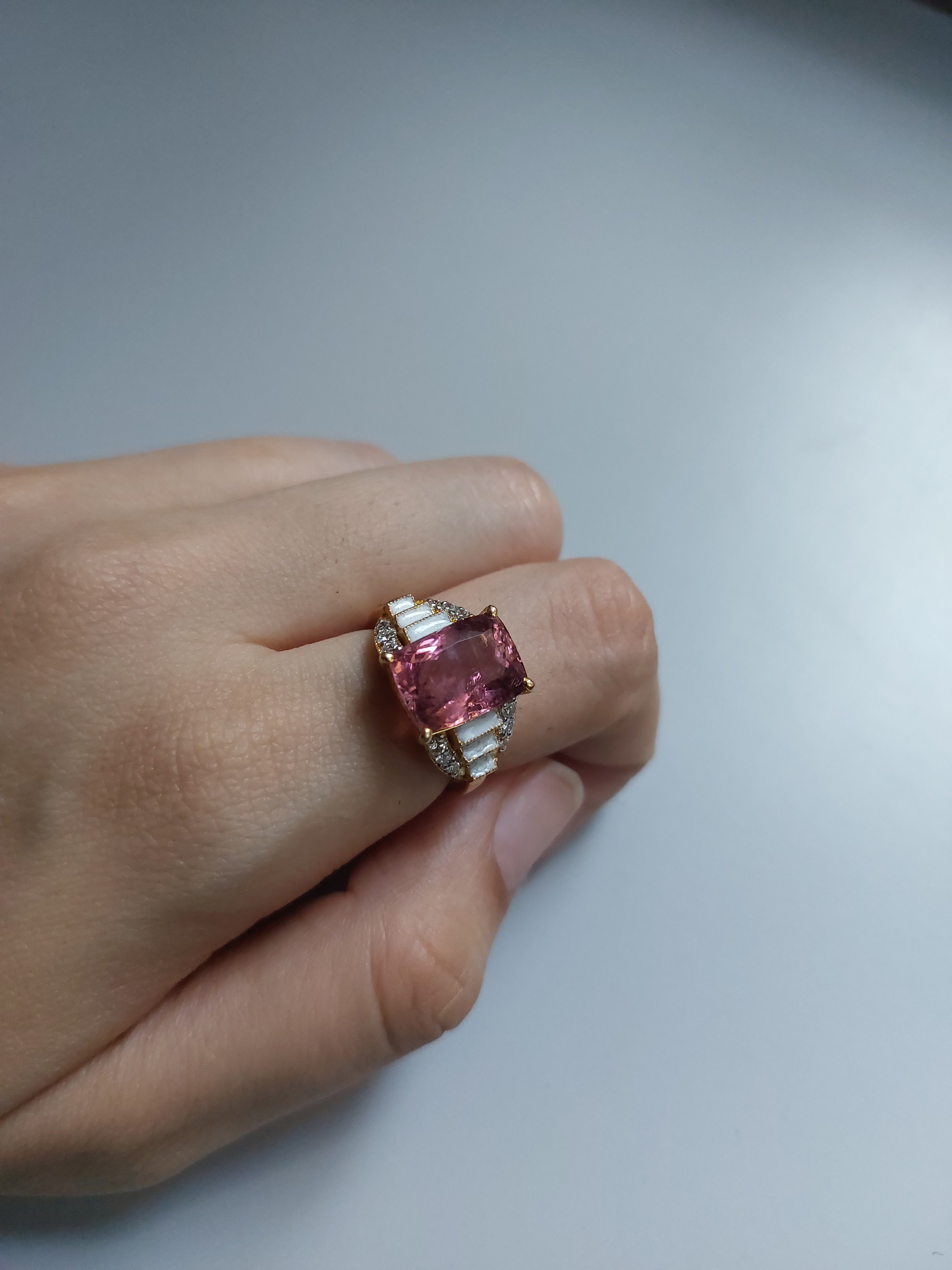 14K gold rectangular tourmaline ring band details