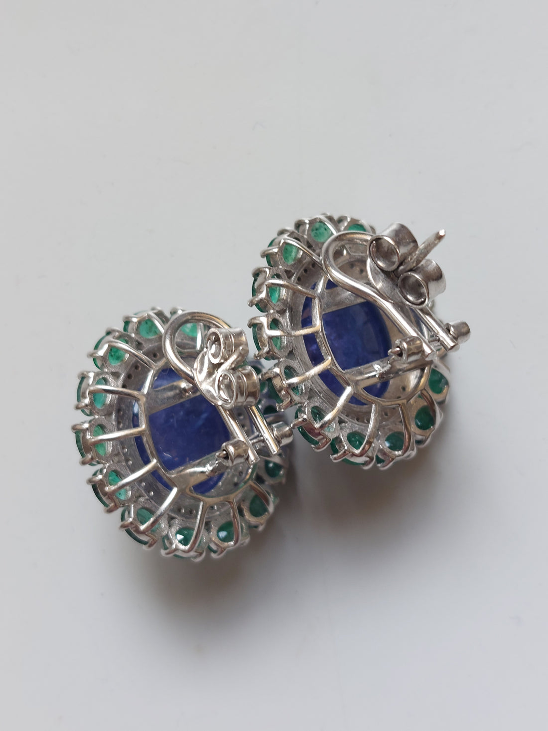 925 silver earrings deep blue stones with green gemstone accents