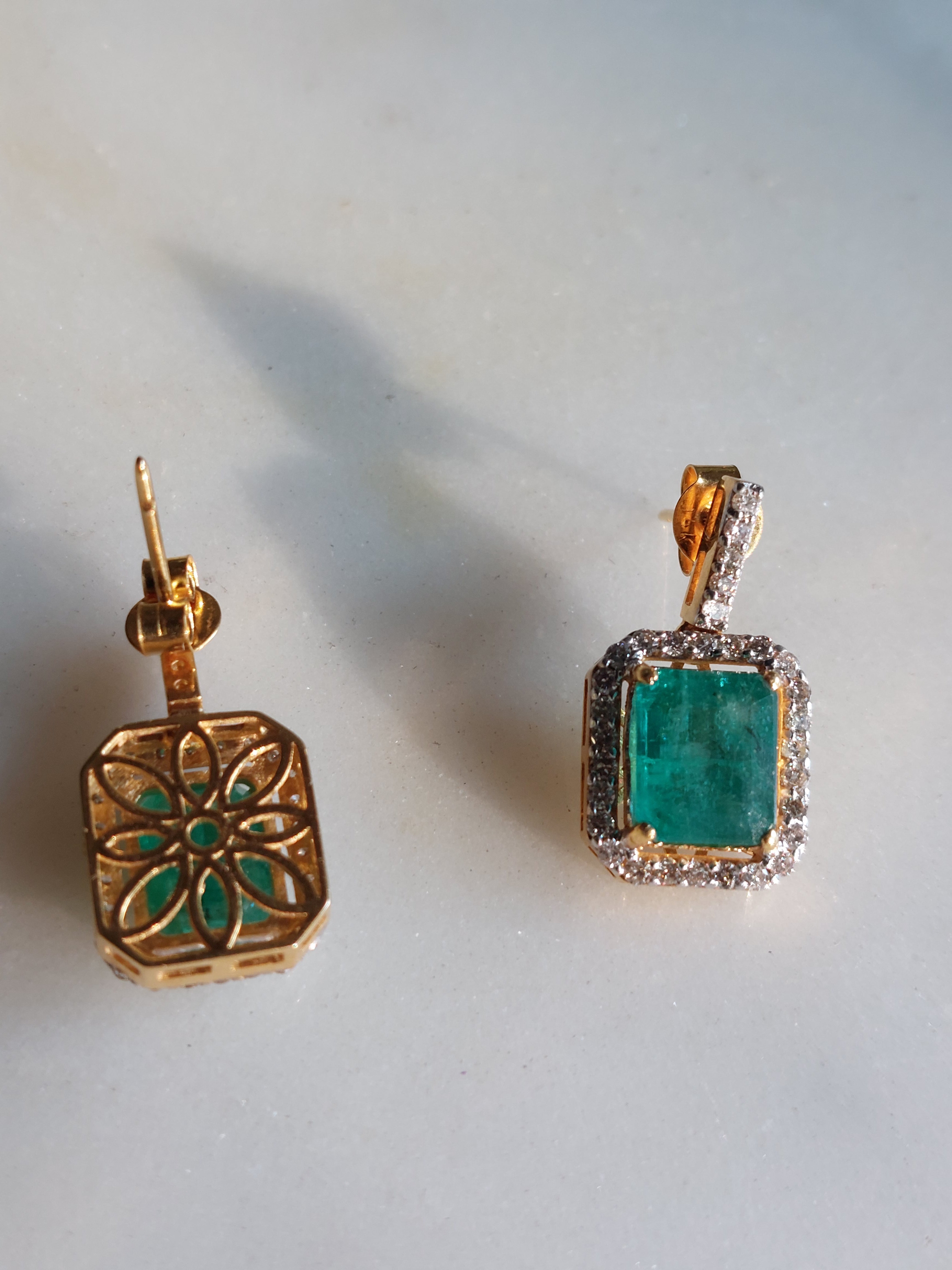 14K gold square emerald earrings floral design detail