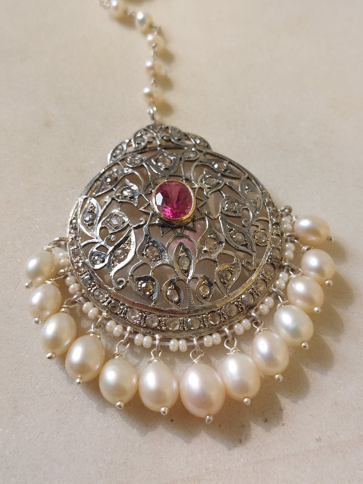 Pink tourmaline rosecut diamond tika close-up detail