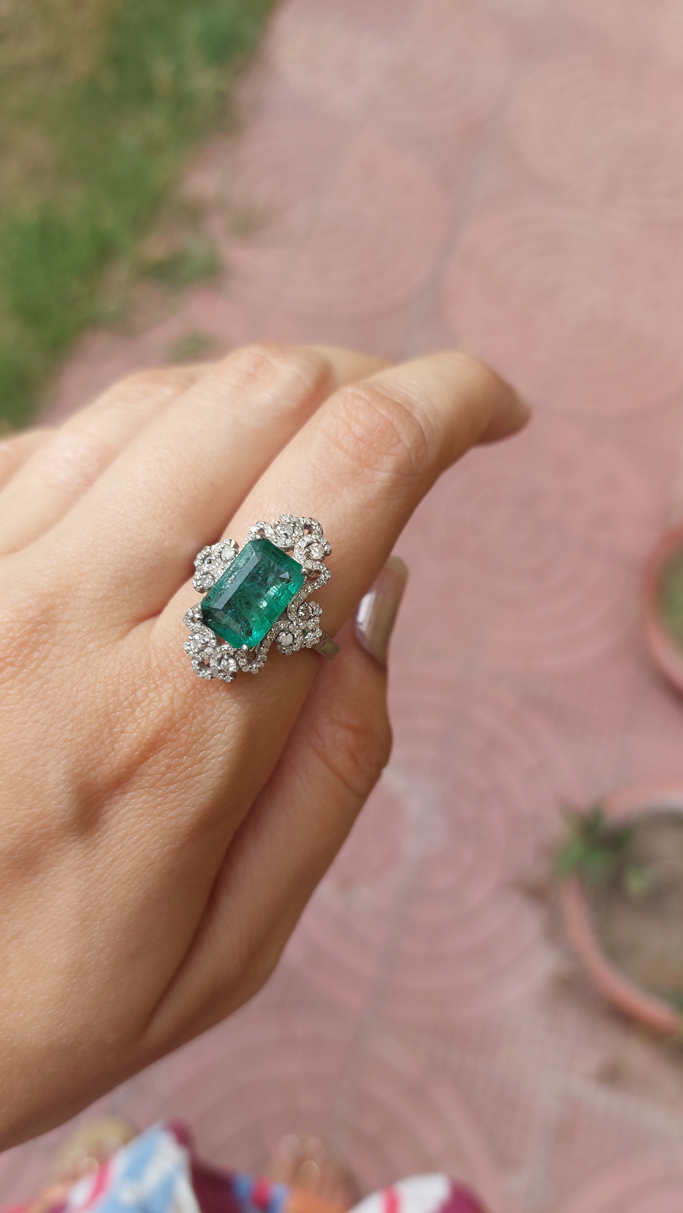 925 silver emerald diamond ring alternate angle
