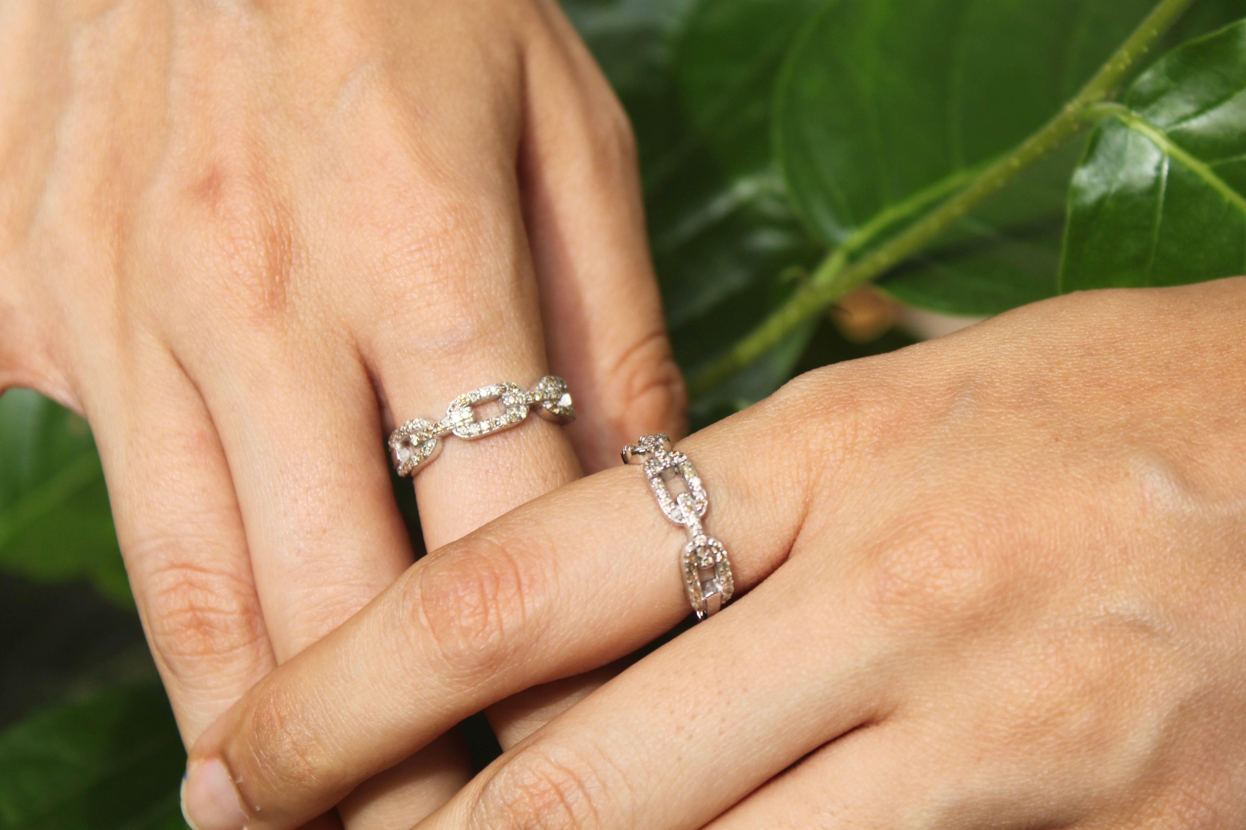 925 silver Art Deco rings worn on two fingers