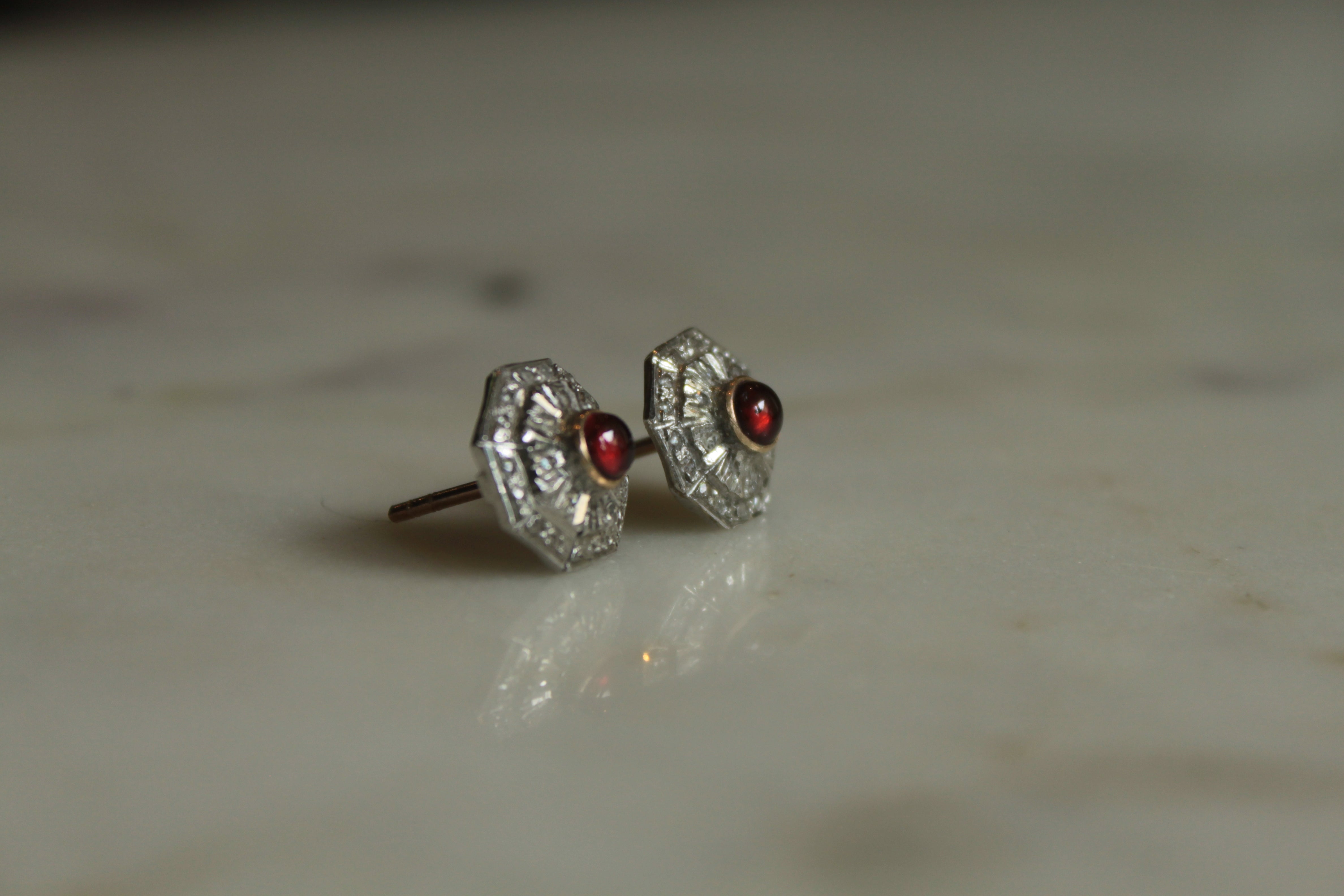 Garnet Almas Earrings