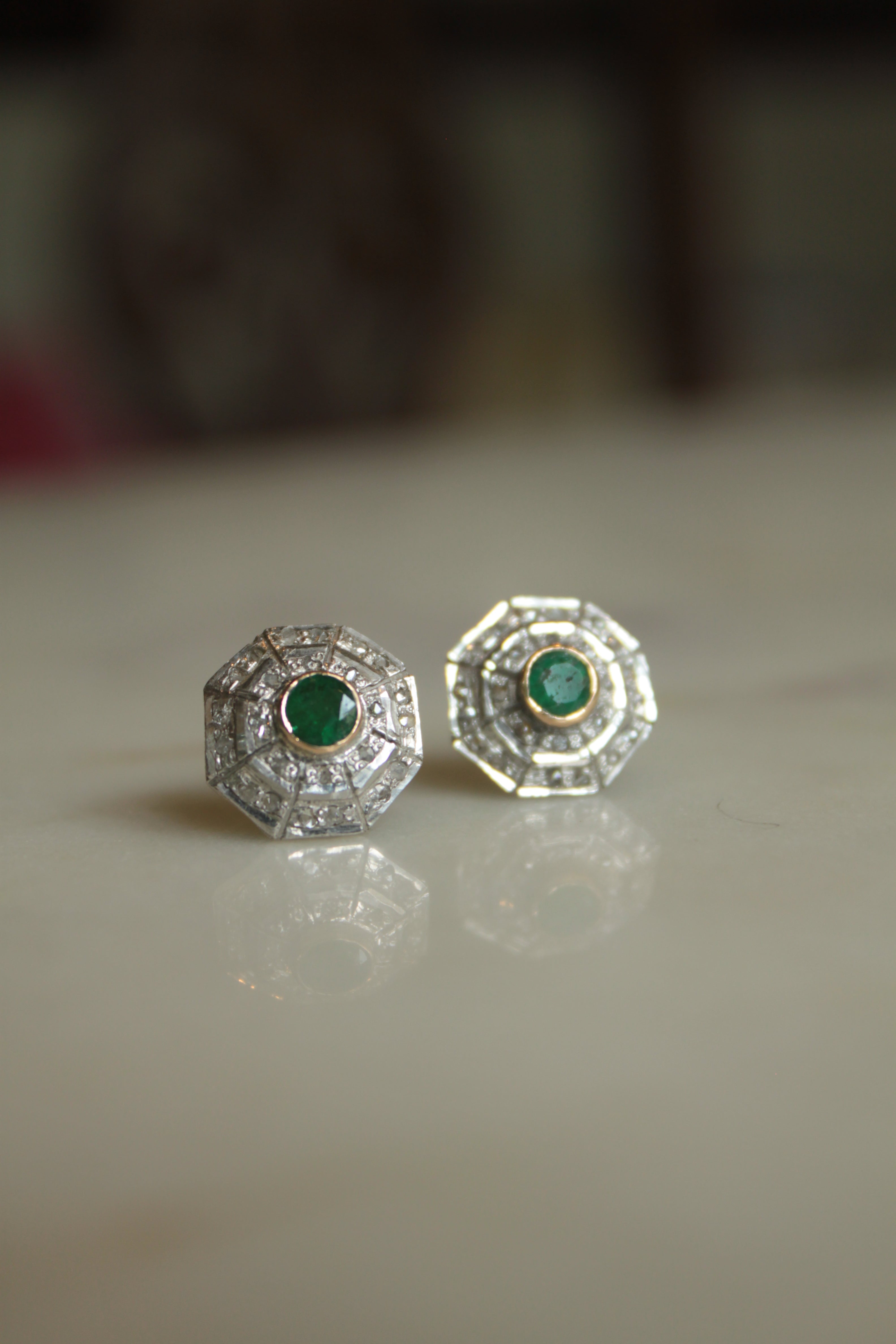 Emerald  Almas Earrings