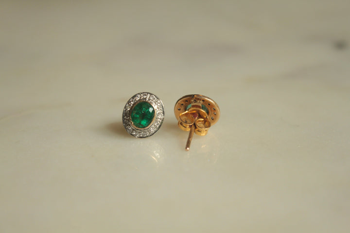 14K gold emerald stud earrings with clear stones