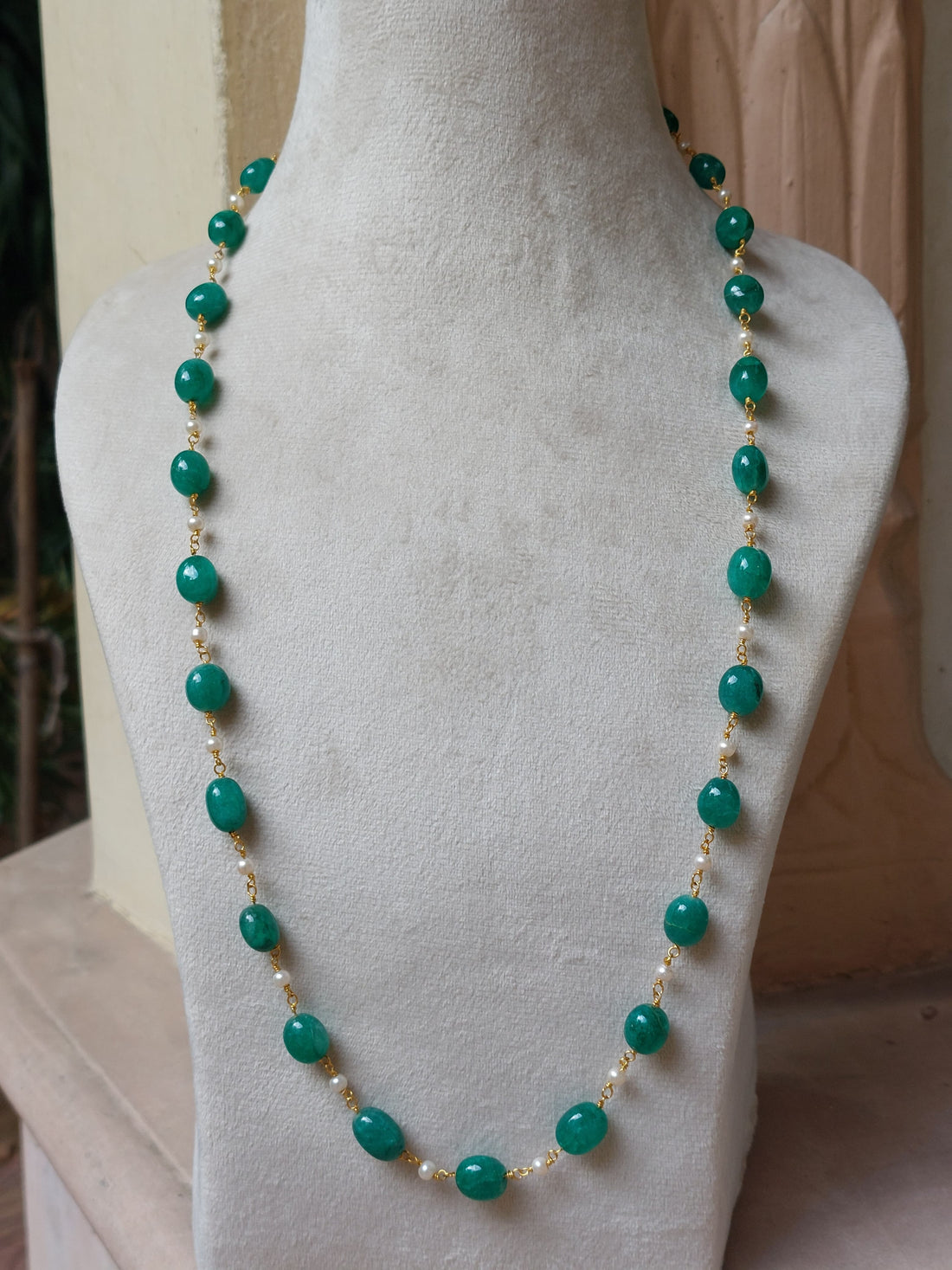 Green onyx and pearl bead mala necklace product photo