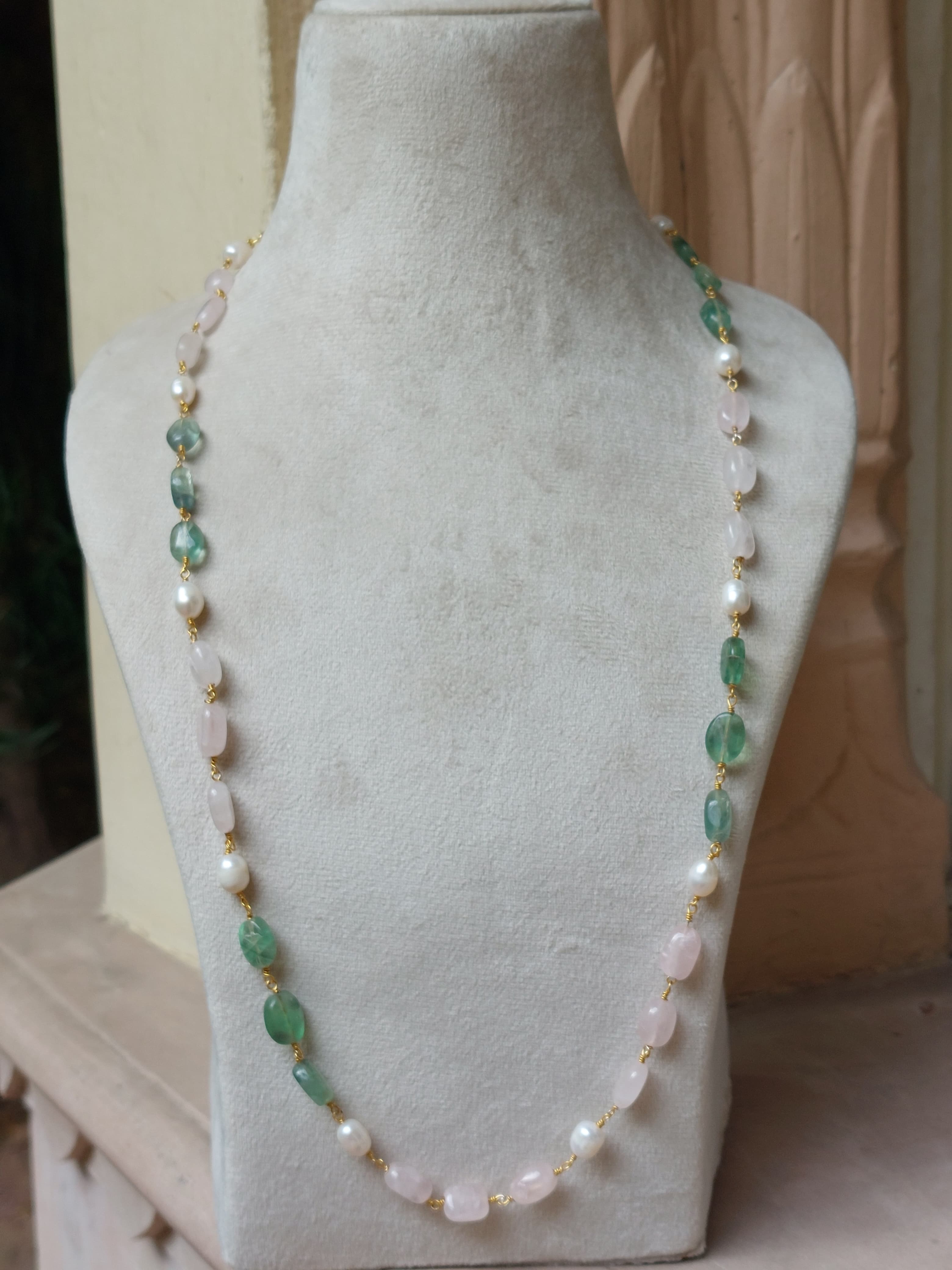 Rose mala